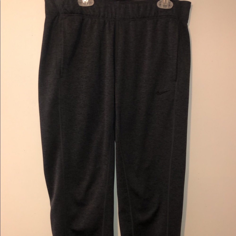 Very comfortable charcoal Nike sweatpants